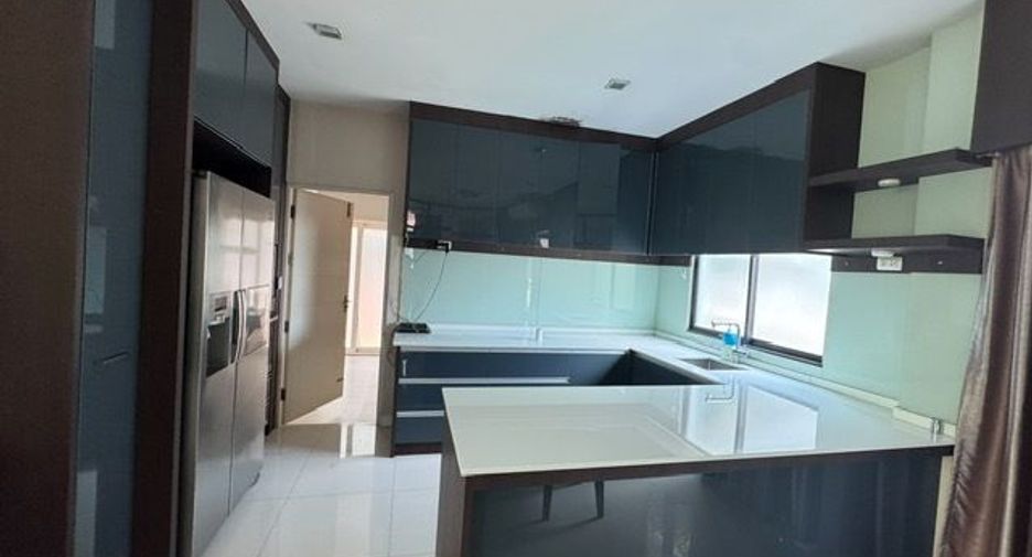 Casa en alquiler de 3 habitaciones en Mueang Samut Sakhon, Samut Sakhon