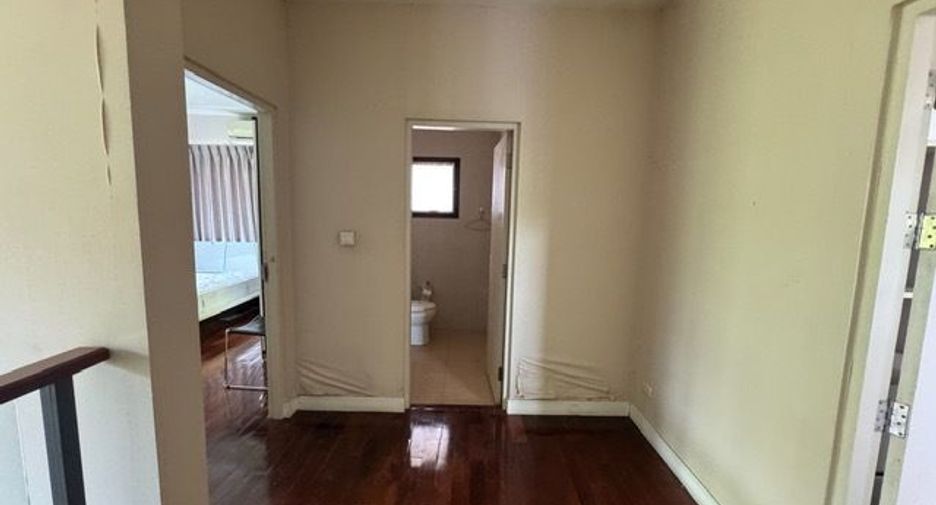 For rent 3 ベッドルーム house in Mueang Samut Sakhon, Samut Sakhon