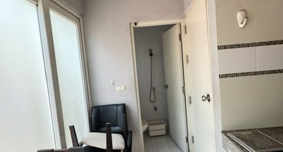 Casa en alquiler de 3 habitaciones en Mueang Samut Sakhon, Samut Sakhon