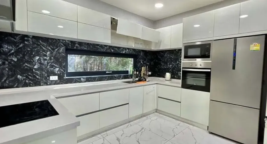 For sale and for rent 3 bedrooms villa in Bang Lamung, Chonburi