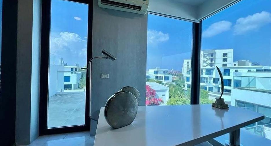 For sale and for rent 3 bedrooms villa in Bang Lamung, Chonburi