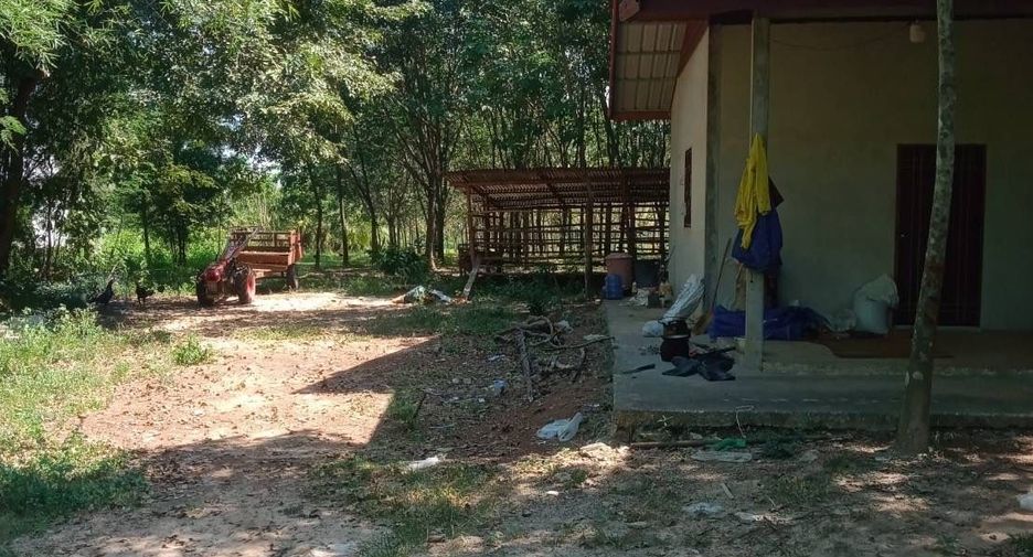 Продажа Участок в Ban Dung, Удонтани