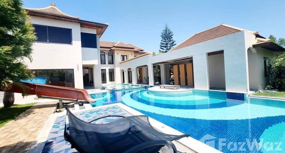 Villa en alquiler de 8 habitaciones en Bang Lamung, Chonburi