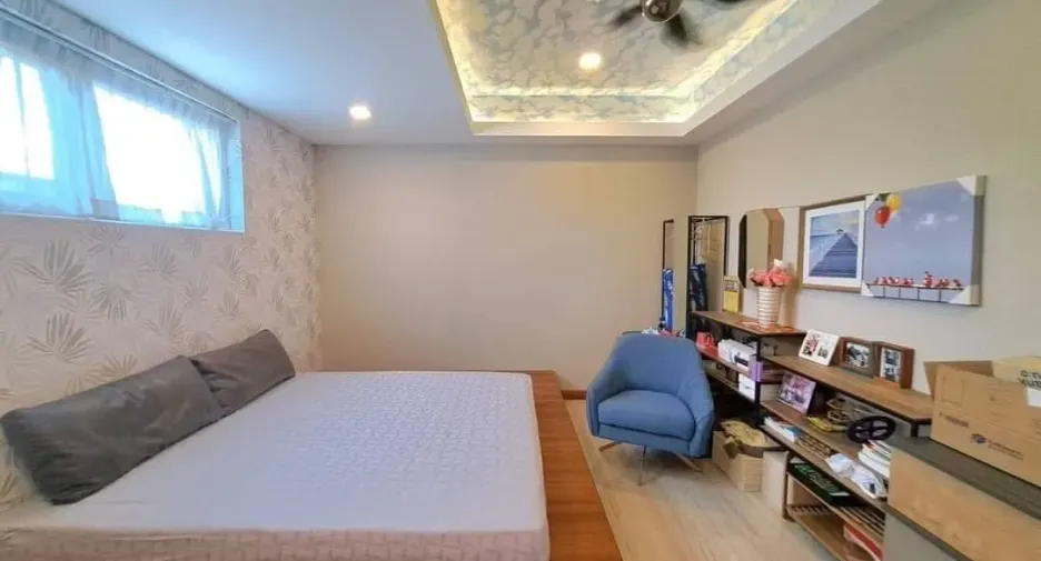 For rent 8 bedrooms villa in Bang Lamung, Chonburi
