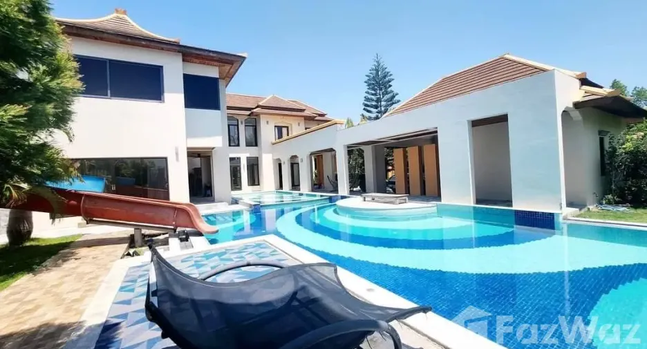 For rent 8 bedrooms villa in Bang Lamung, Chonburi