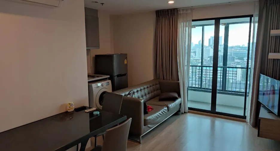 For sale and for rent 2 bedrooms condo in Thon Buri, Bangkok