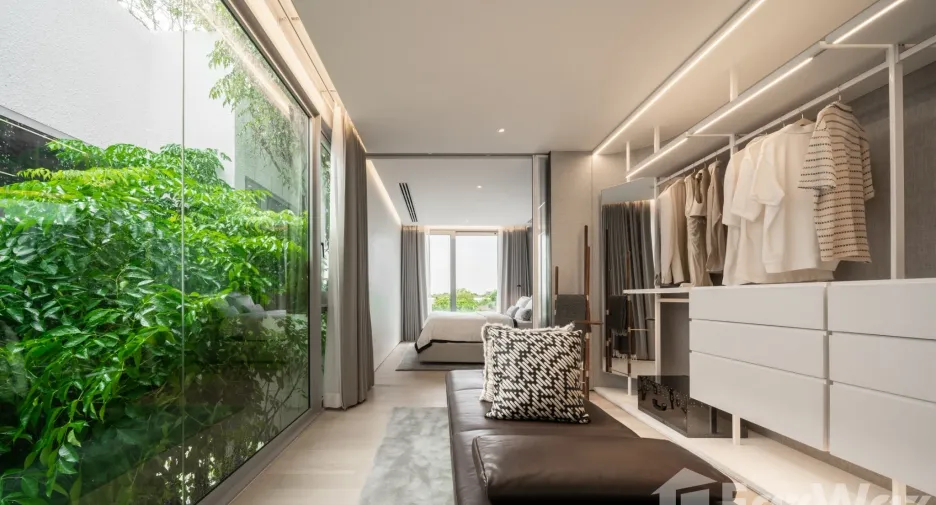 For sale 4 bedrooms house in Prawet, Bangkok
