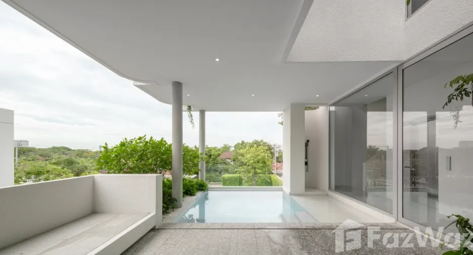 For sale 4 bedrooms house in Prawet, Bangkok