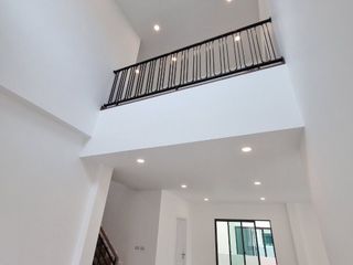 出售 3 卧室 独立屋 在 Bang Phli, Samut Prakan