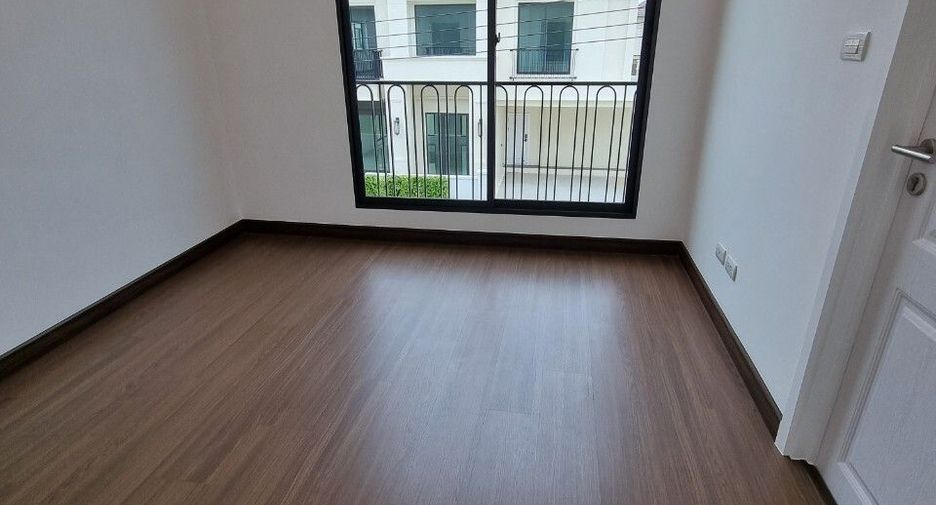 出售 3 卧室 独立屋 在 Bang Phli, Samut Prakan