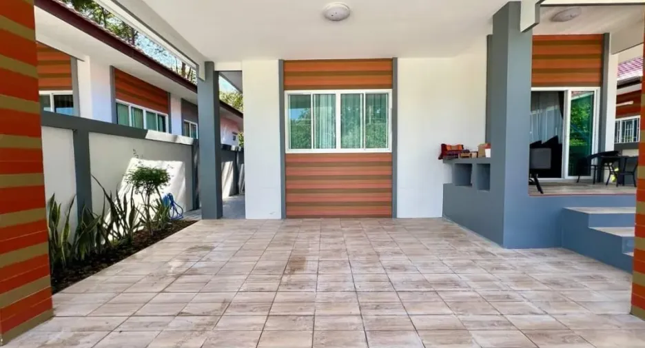 Haus zur Miete mit 2 Zimmer in Bang Lamung, Chonburi