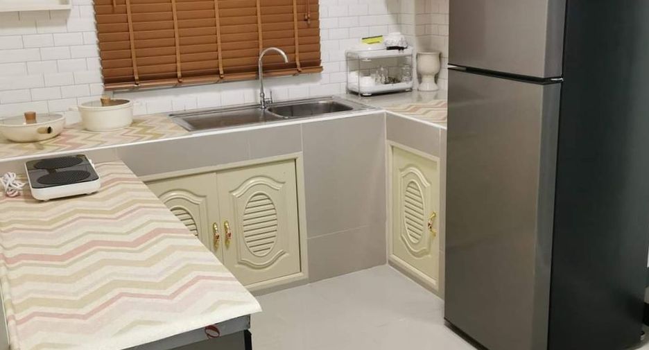 Haus zur Miete mit 2 Zimmer in Bang Lamung, Chonburi
