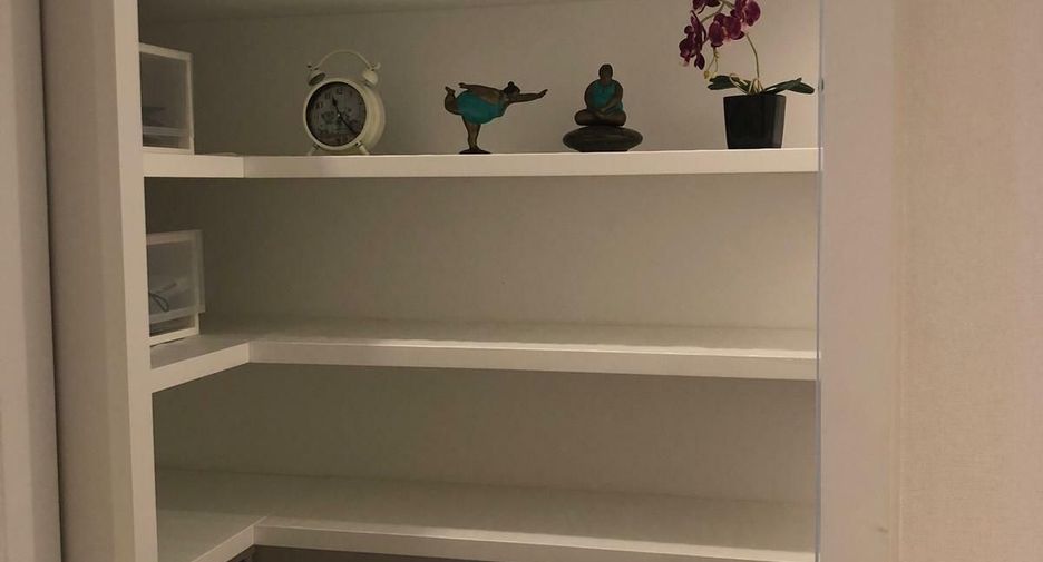 Продажа 2 спальни кондо в Сатхон, Бангкок