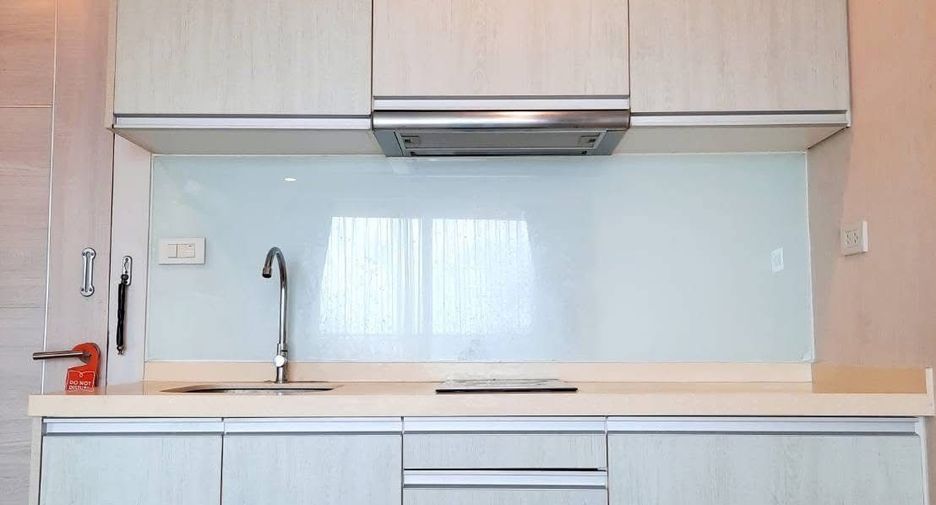 For rent 1 bed condo in Bang Lamung, Chonburi