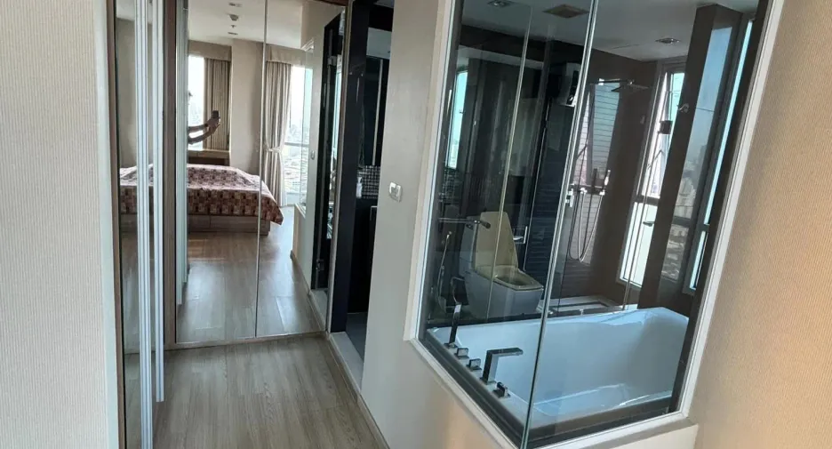 For sale 2 bedrooms condo in Sathon, Bangkok