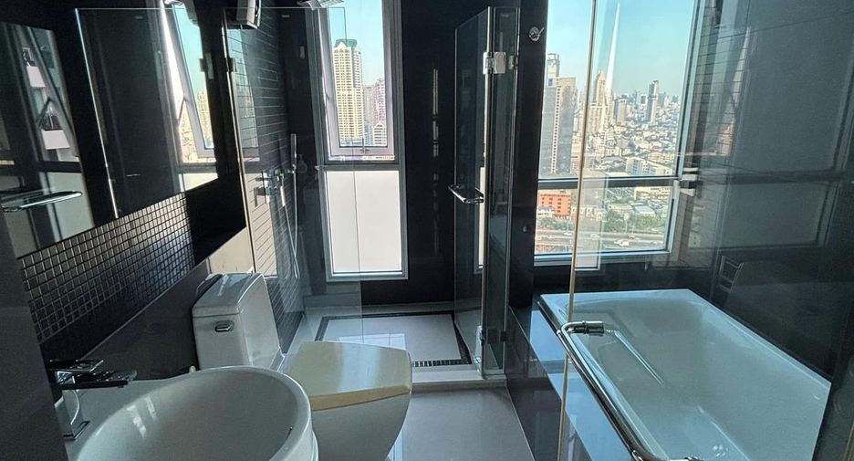 For sale 2 bedrooms condo in Sathon, Bangkok