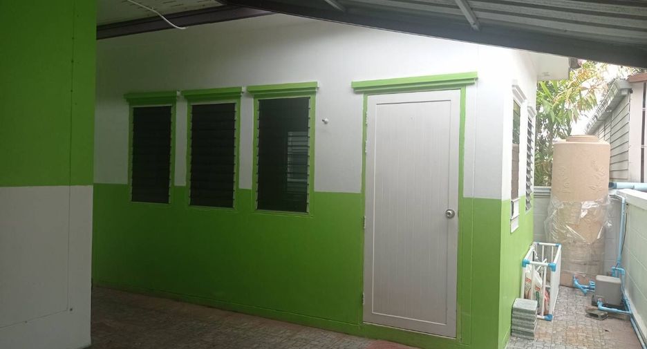 Haus zum Kauf mit 4 Zimmer in Mueang Suphanburi, Suphan Buri