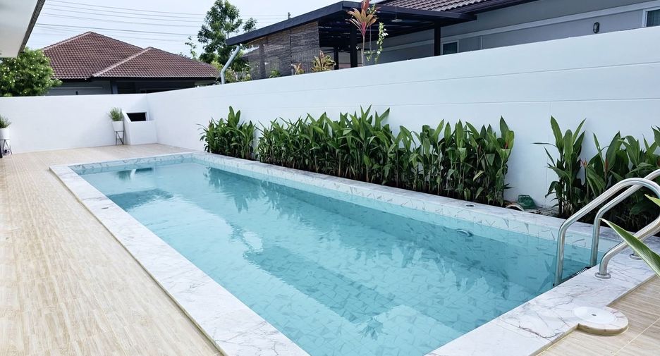 For sale 3 bedrooms villa in Bang Lamung, Chonburi