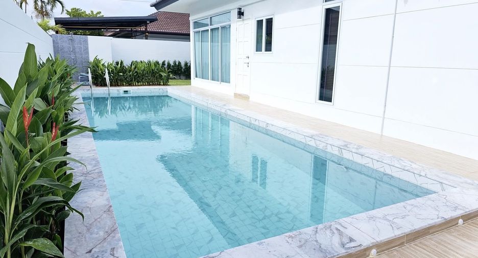 For sale 3 bedrooms villa in Bang Lamung, Chonburi