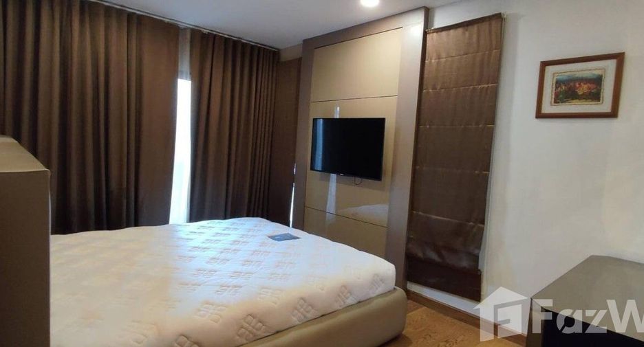 For sale 2 bedrooms condo in Khlong Toei, Bangkok
