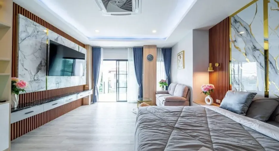 À vendre 6 chambres villa à Bang Lamung, Chonburi