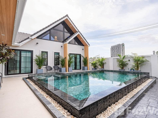 For sale 6 bedrooms villa in Bang Lamung, Chonburi