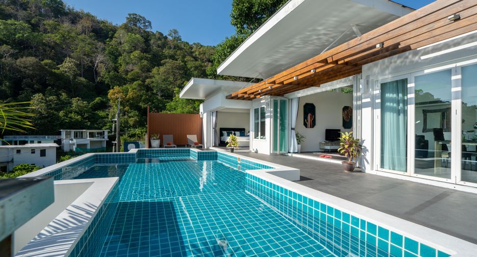 À louer 4 chambres villa à Kathu, Phuket