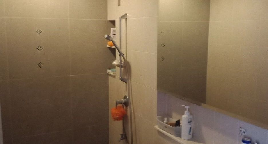 Продажа 4 спальни таунхаус в Лат Крабанг, Бангкок