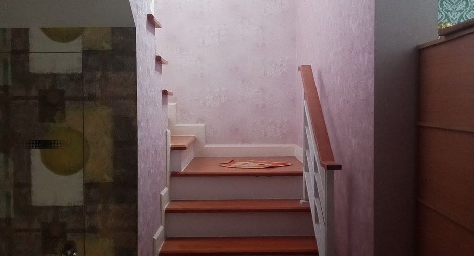 Продажа 4 спальни таунхаус в Лат Крабанг, Бангкок