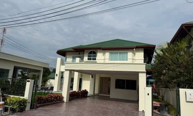 For rent 5 bedrooms villa in Bang Lamung, Chonburi