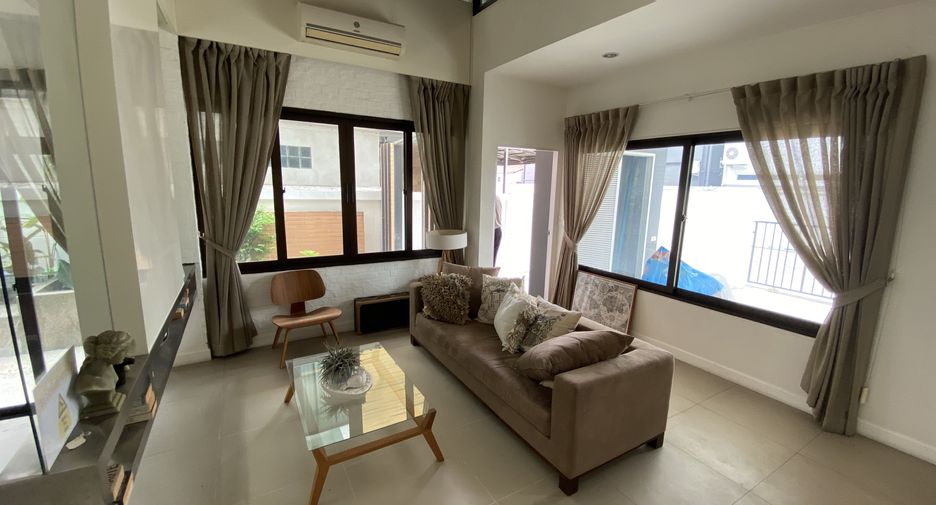 For rent 3 bedrooms townhouse in Bang Bua Thong, Nonthaburi