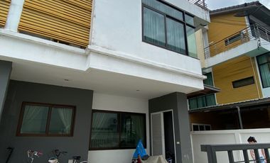 For rent 3 bedrooms townhouse in Bang Bua Thong, Nonthaburi