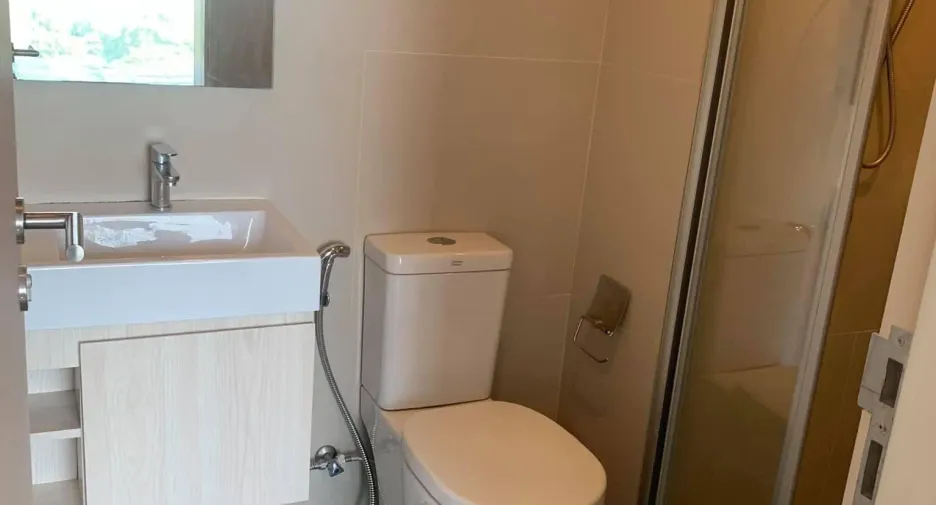 Wohnung zum Kauf und zur Miete mit Studio in Watthana, Bangkok