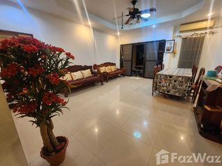 Haus zur Miete mit 3 Zimmer in Bang Lamung, Chonburi