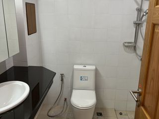 For sale 5 bedrooms townhouse in Phra Khanong, Bangkok