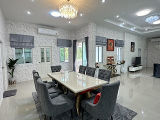 Haus zur Miete mit 6 Zimmer in Bang Lamung, Chonburi