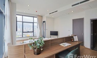 Condo en venta de 3 habitaciones en Ratchathewi, Bangkok