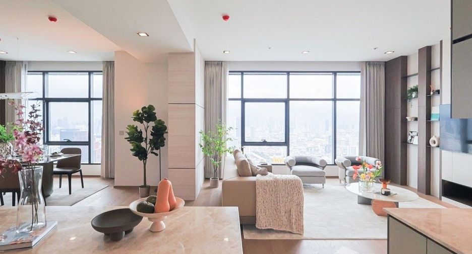 For sale 3 bedrooms condo in Ratchathewi, Bangkok