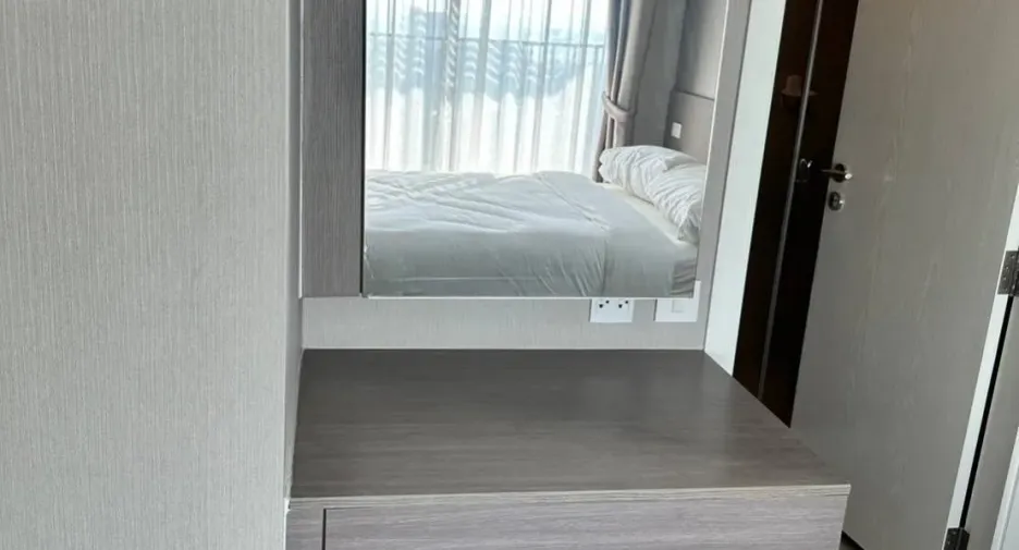 For sale and for rent 2 bedrooms condo in Si Racha, Chonburi