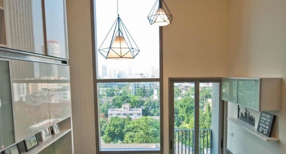 For sale 2 ベッドルーム condo in Khlong Toei, Bangkok