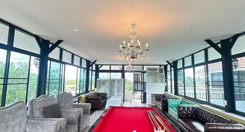 Villa en venta de 7 habitaciones en Bang Lamung, Chonburi