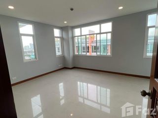 À vendre et à louer 2 chambres condo à Din Daeng, Bangkok