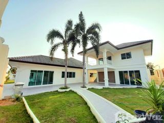 Villa zum Kauf mit 5 Zimmer in Bang Lamung, Chonburi