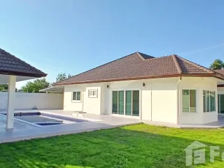 Villa zum Kauf mit 5 Zimmer in Bang Lamung, Chonburi