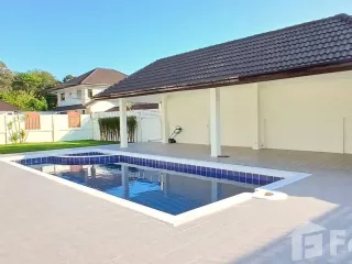 Villa zum Kauf mit 5 Zimmer in Bang Lamung, Chonburi