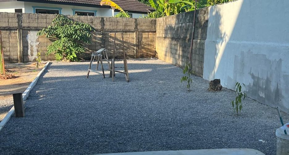 For sale 5 bedrooms house in Mueang Chiang Rai, Chiang Rai