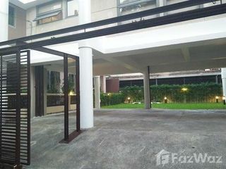 For sale 4 ベッドルーム house in Khlong Toei, Bangkok
