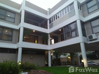 For sale 4 ベッドルーム house in Khlong Toei, Bangkok