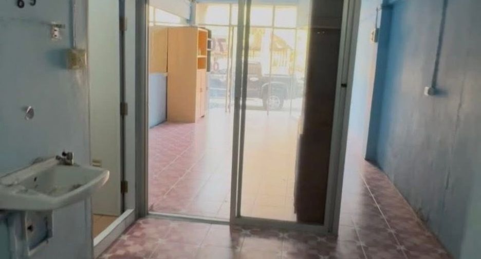 For sale 2 bedrooms retail Space in Bang Lamung, Chonburi