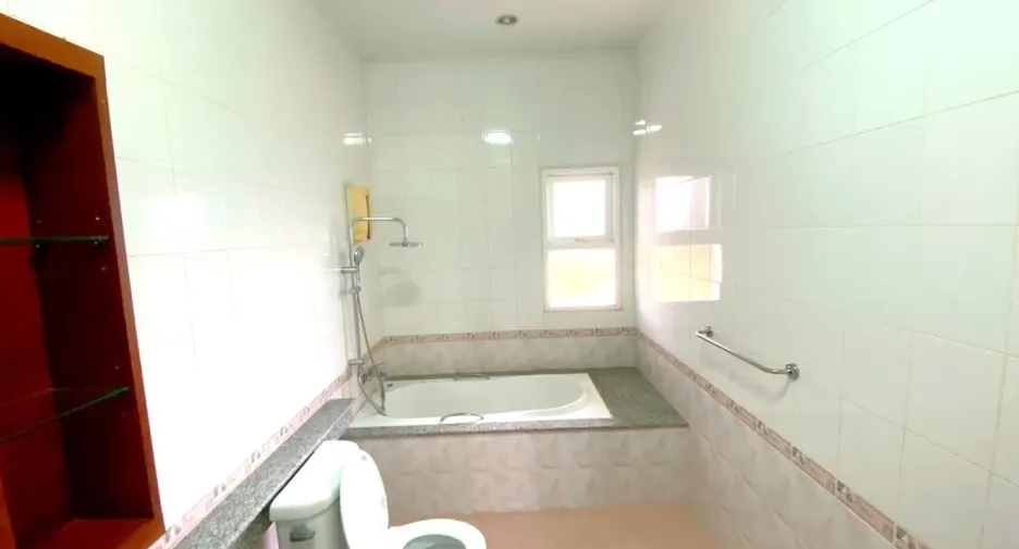 For sale and for rent 3 bedrooms villa in Bang Lamung, Chonburi